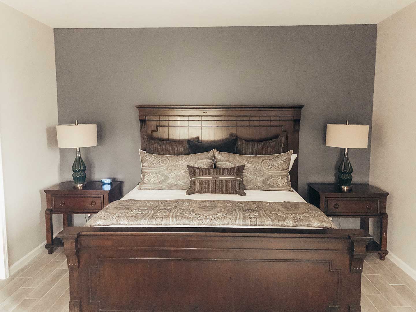 Chaumette Winery suite 41 bedroom bed