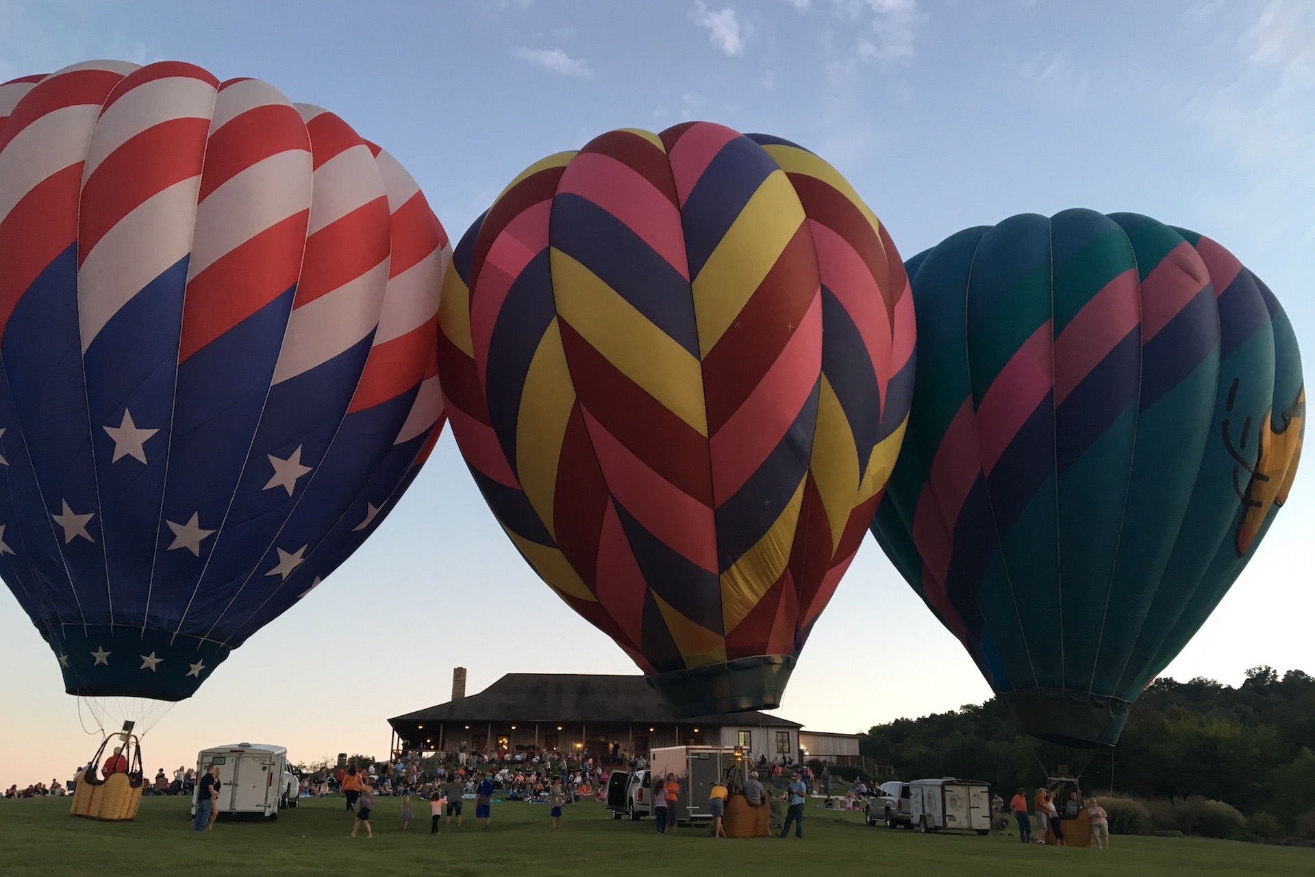 Balloon Glow at Chaumette Chaumette